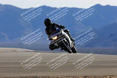 media/Jan-08-2022-SoCal Trackdays (Sat) [[1ec2777125]]/Turn 9 (125pm)/